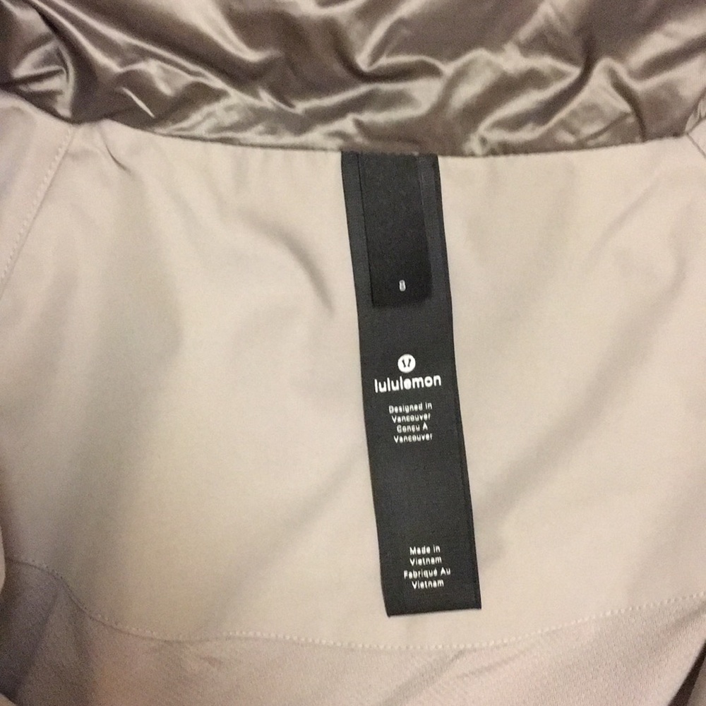 Lululemon athletica jacket - Picture 6 of 7